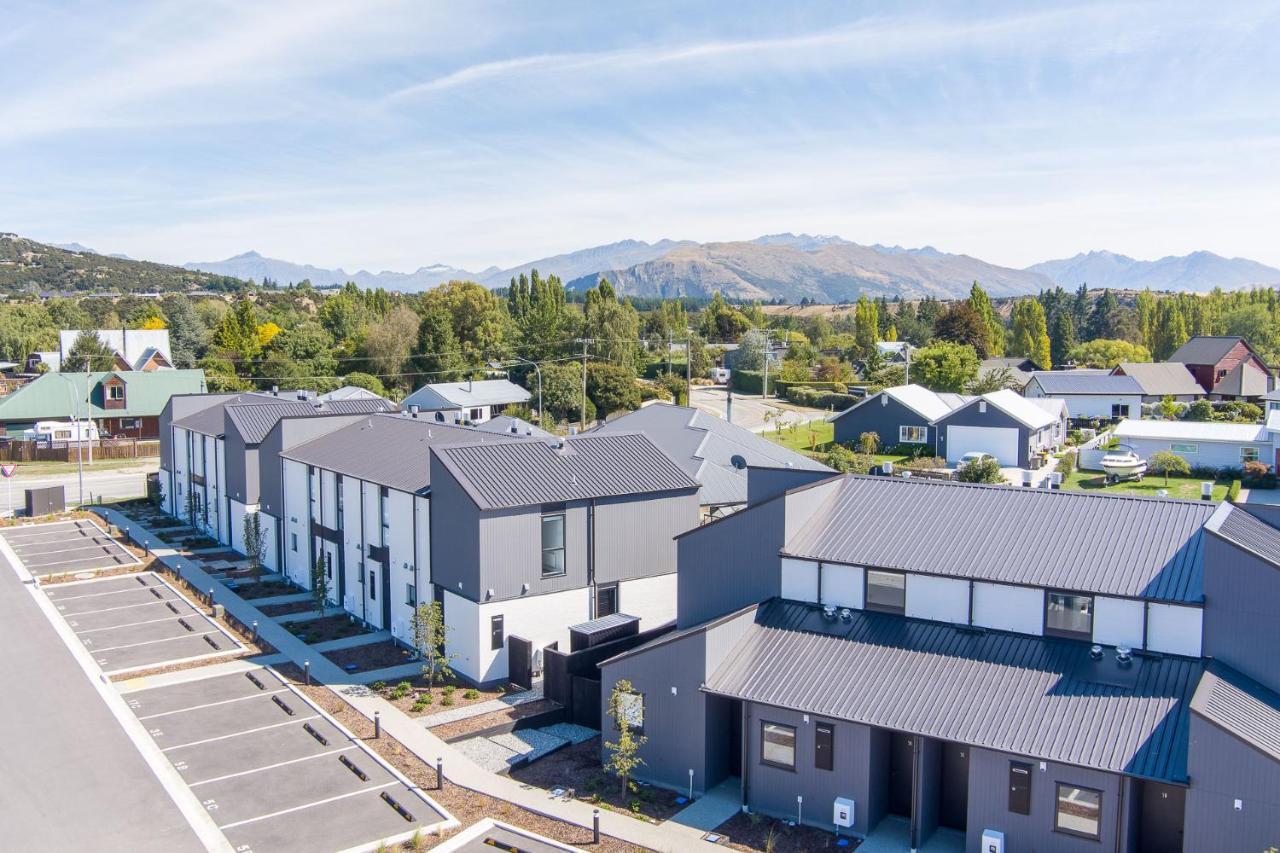Alpine Junction Townhouse Apartments, Lodge & Hotel Wanaka Buitenkant foto