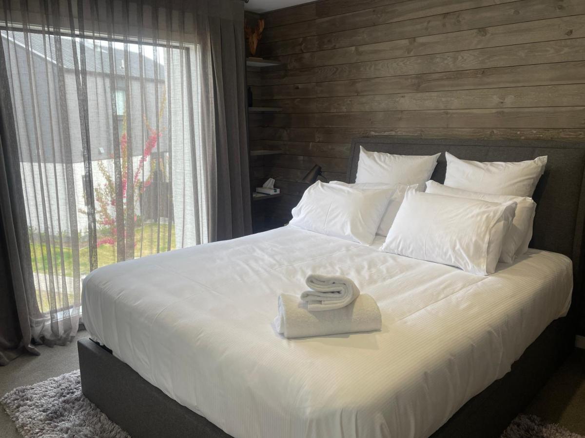 Alpine Junction Townhouse Apartments, Lodge & Hotel Wanaka Buitenkant foto