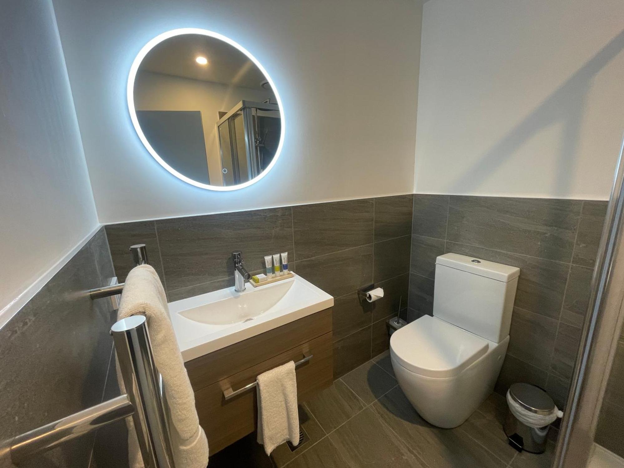 Alpine Junction Townhouse Apartments, Lodge & Hotel Wanaka Buitenkant foto