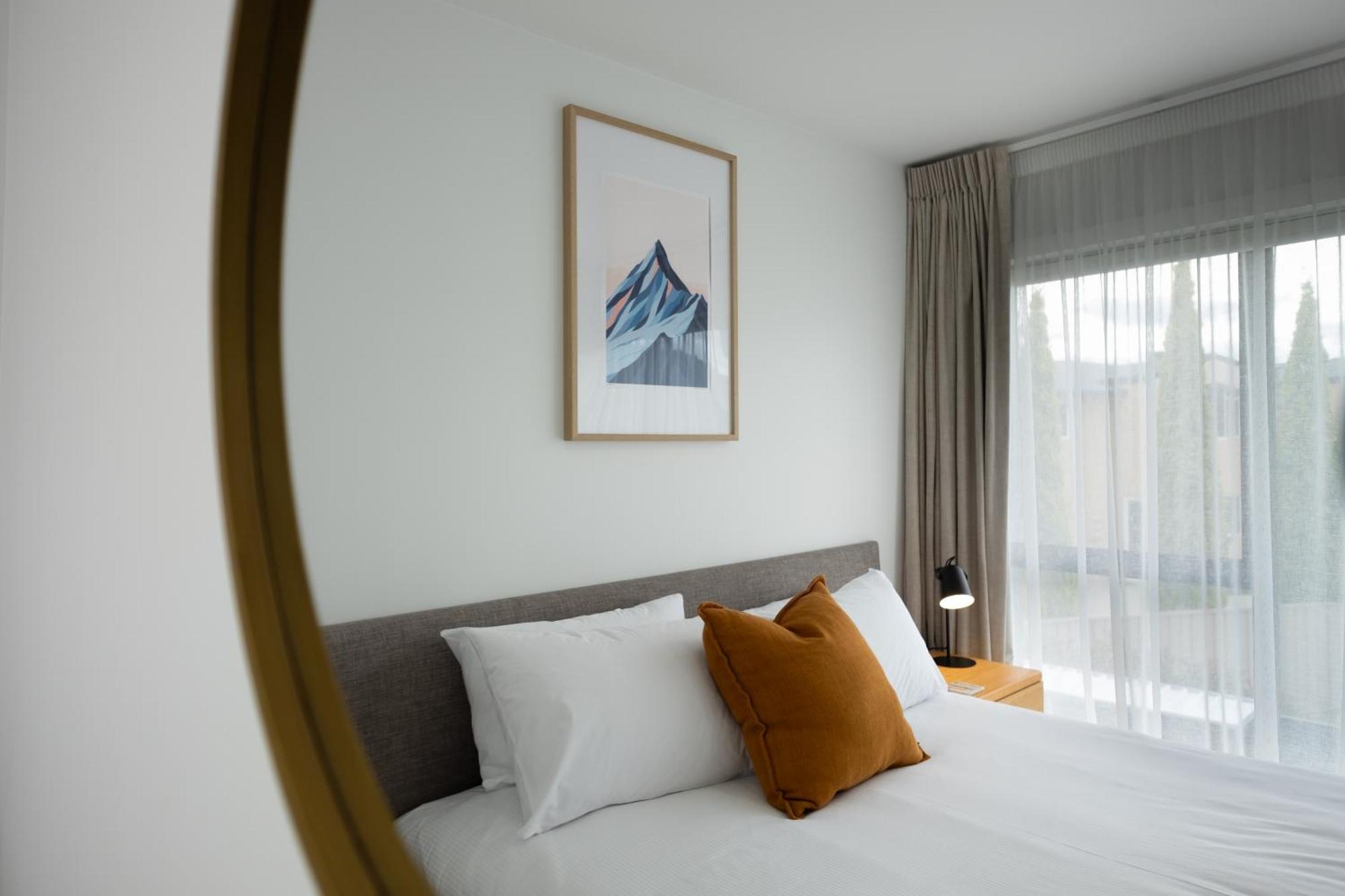 Alpine Junction Townhouse Apartments, Lodge & Hotel Wanaka Buitenkant foto