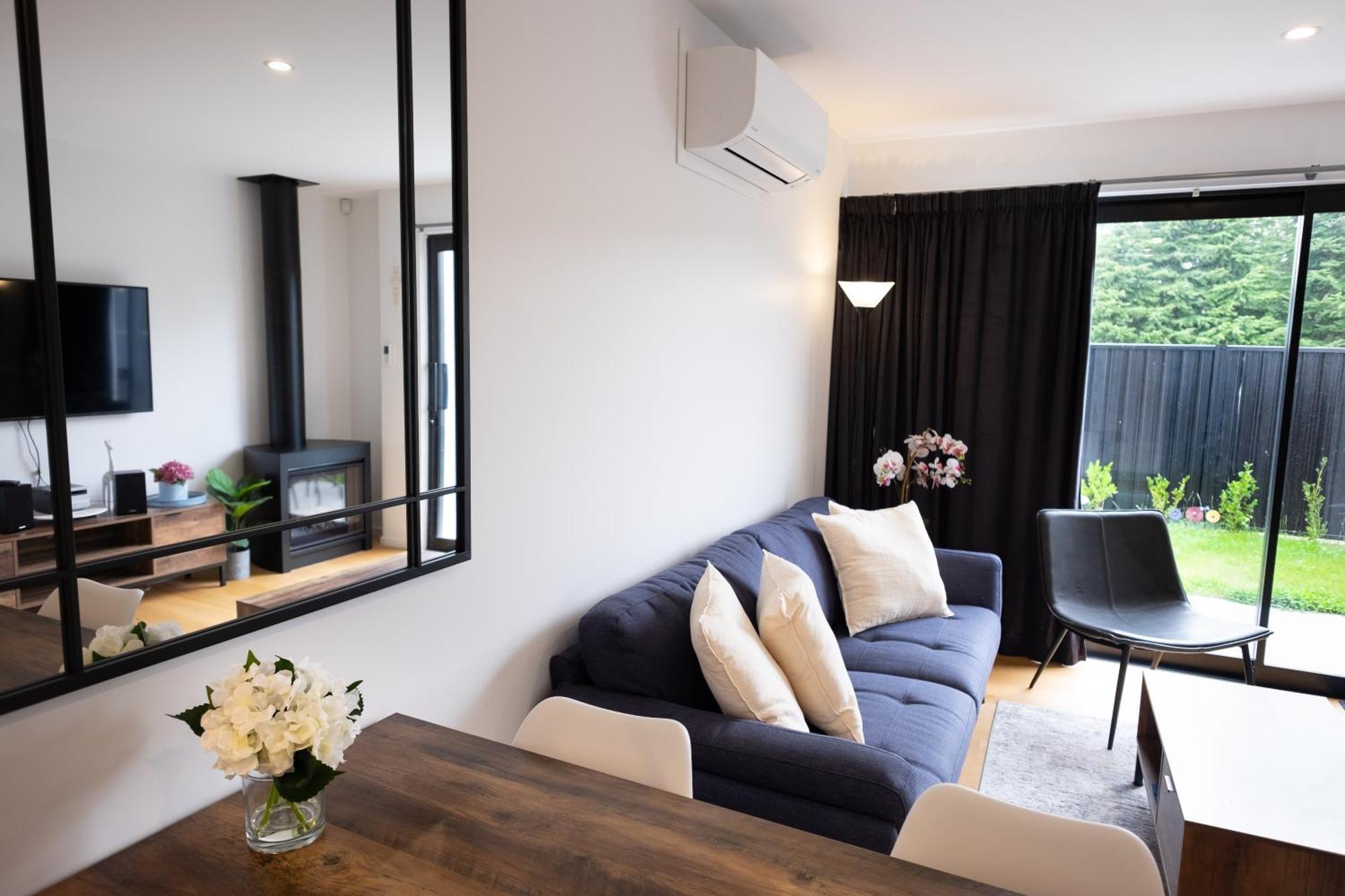 Alpine Junction Townhouse Apartments, Lodge & Hotel Wanaka Buitenkant foto