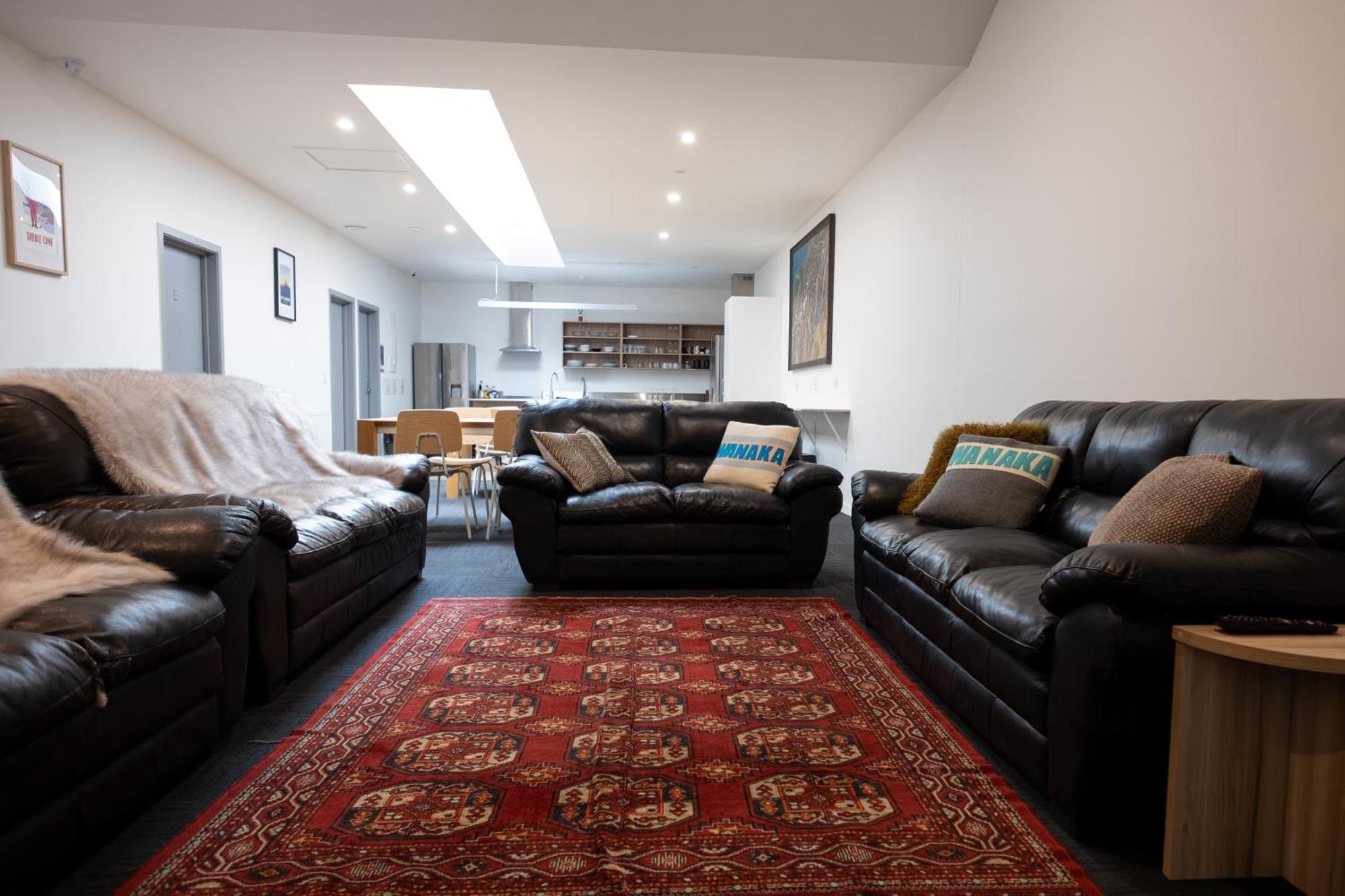 Alpine Junction Townhouse Apartments, Lodge & Hotel Wanaka Buitenkant foto