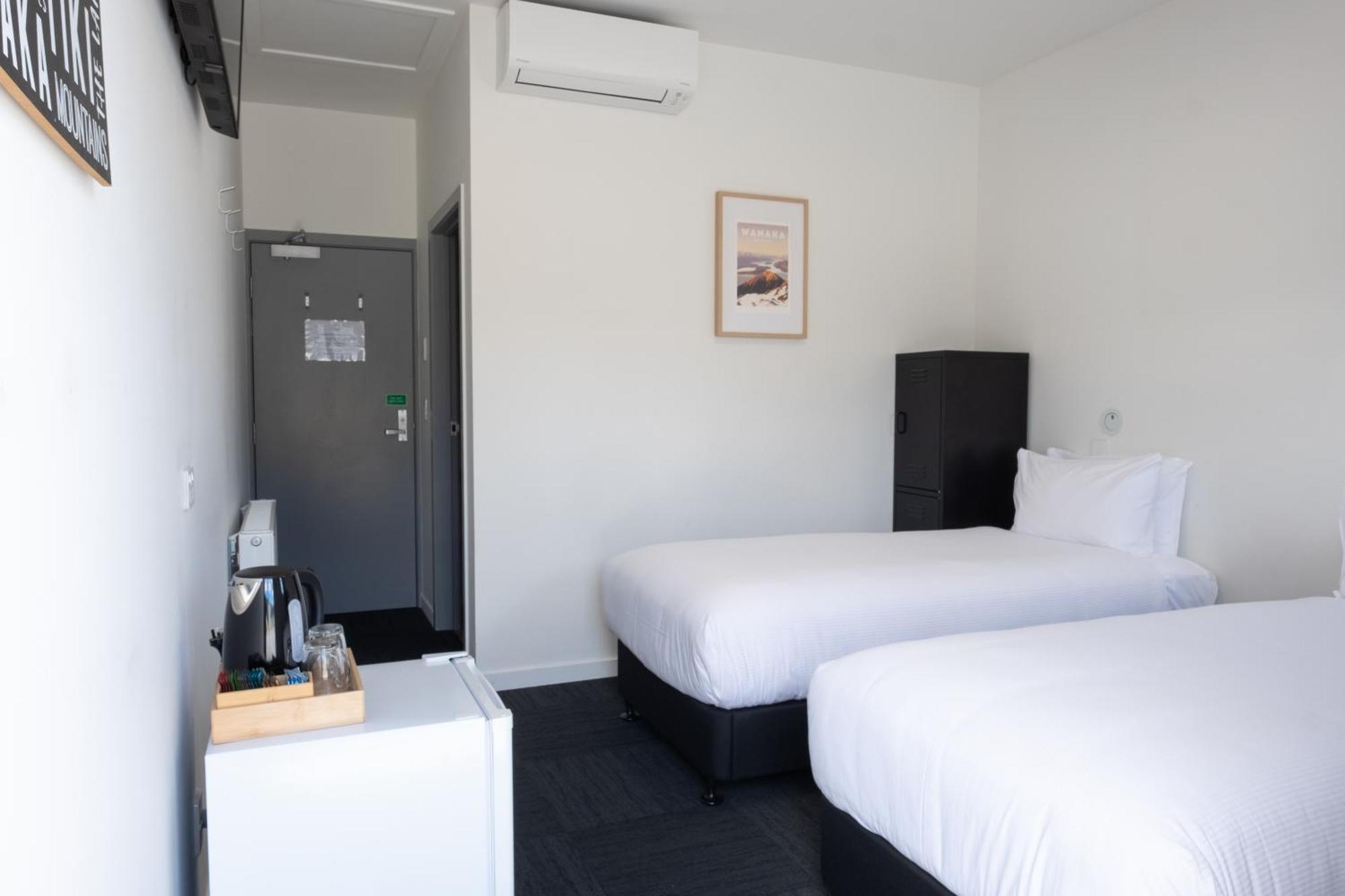 Alpine Junction Townhouse Apartments, Lodge & Hotel Wanaka Buitenkant foto