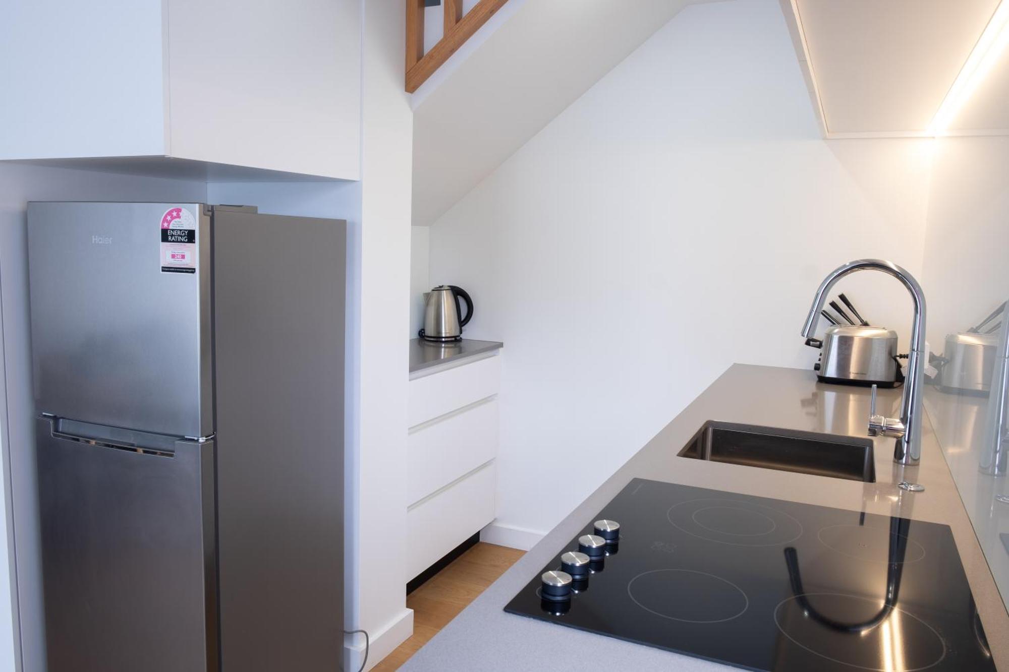 Alpine Junction Townhouse Apartments, Lodge & Hotel Wanaka Buitenkant foto